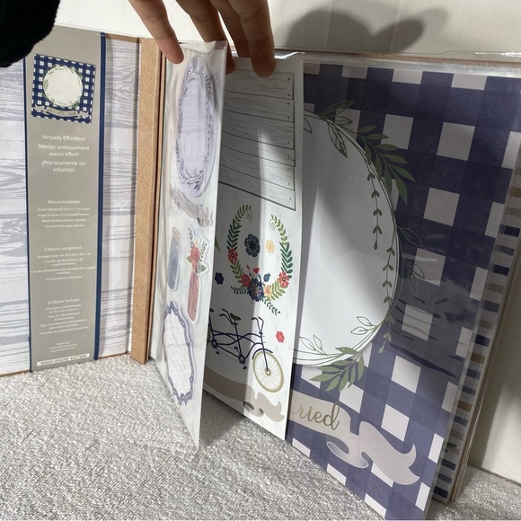 C.R. Gibson 12X12 Complete Scrapbook Wedding Scrapbook - Picture 8 of 14